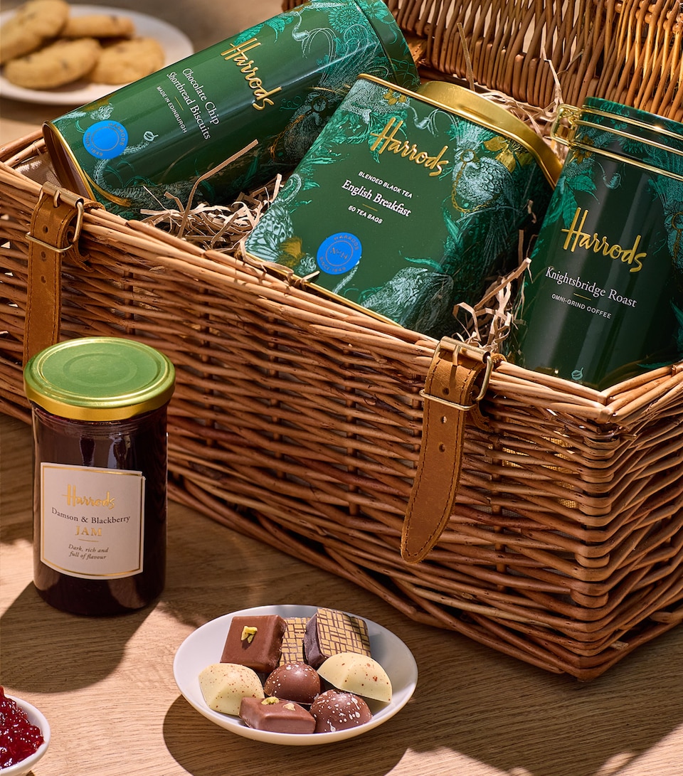 Harrods The Tea Time Treats Hamper