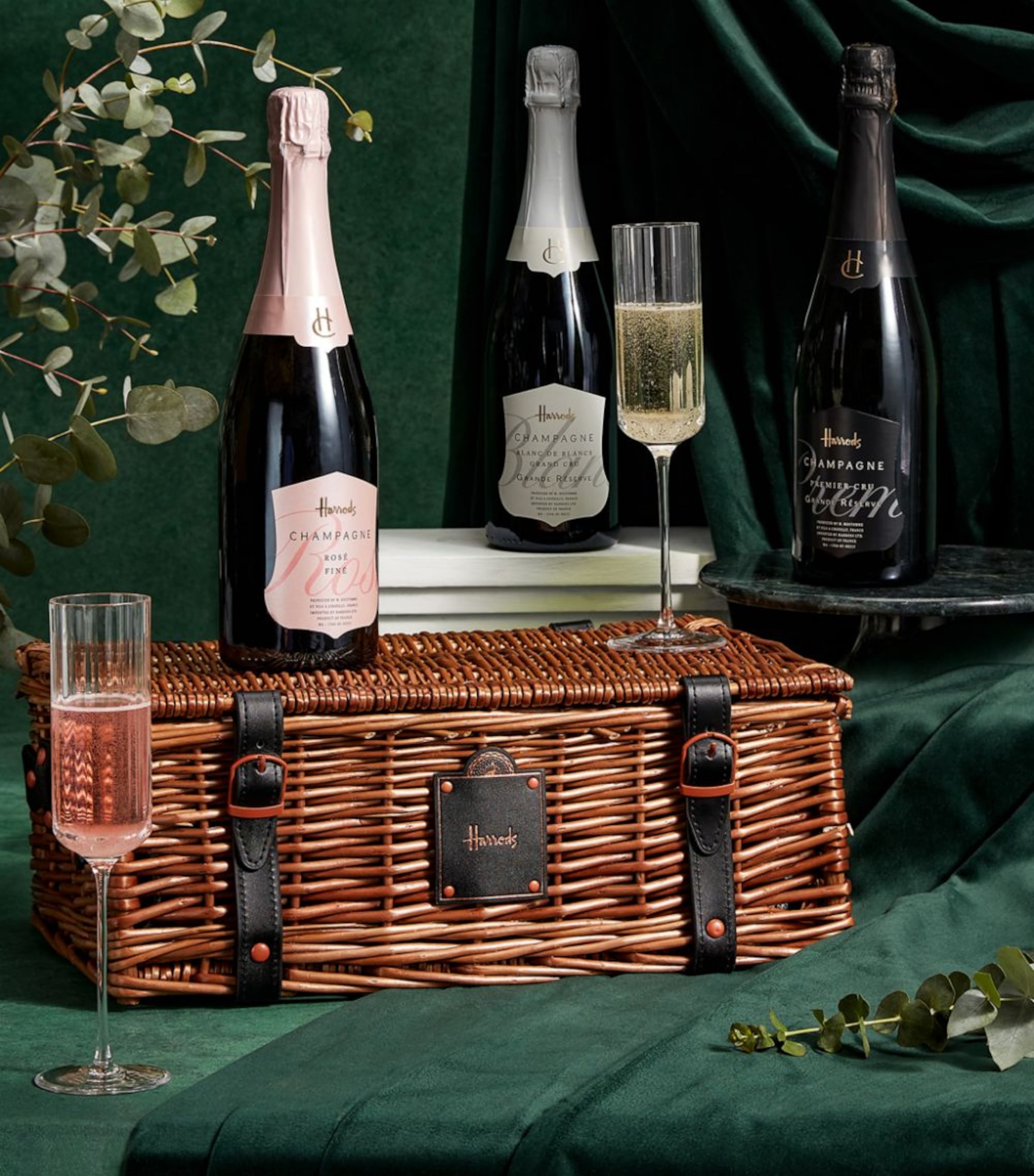 Harrods HAMPER WITH ALCOHOL