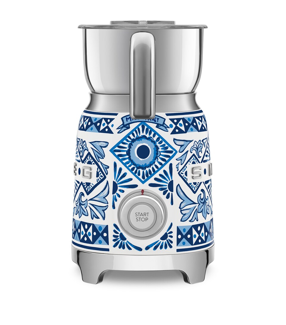 Smeg x Dolce & Gabbana Blu Mediterraneo Milk Frother (600ml) White & Blue