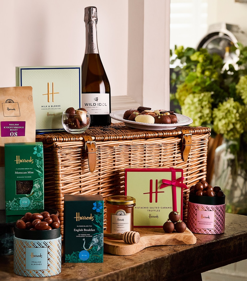 Harrods The Halal Celebration Hamper
