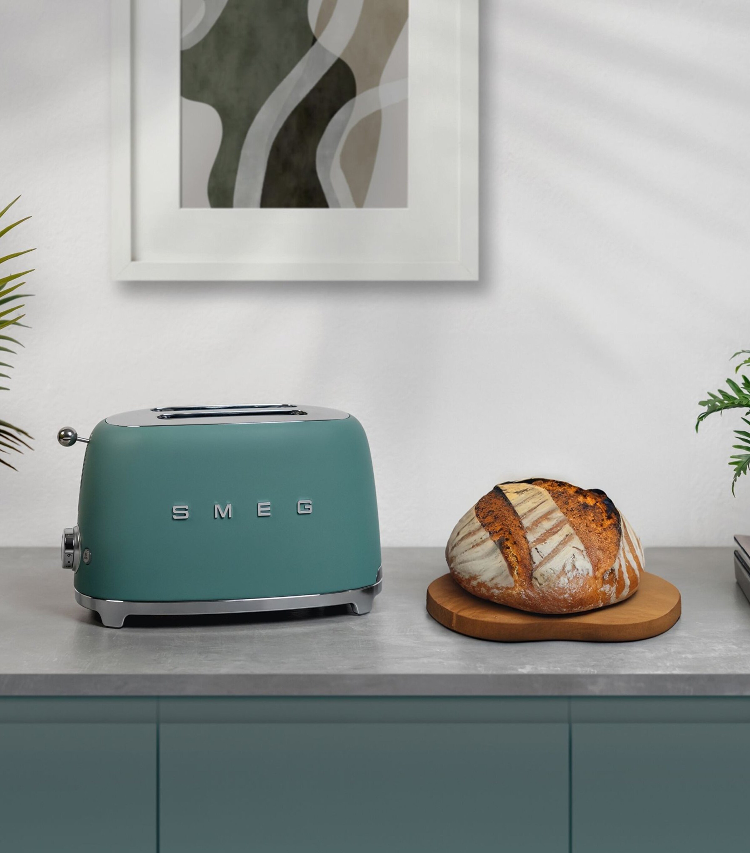 Smeg 2-Slice Toaster Emerald Green Image 2