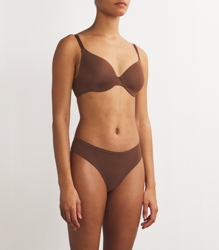 Skims Smoothing Intimates Full Coverage Bra Cocoa Image 2