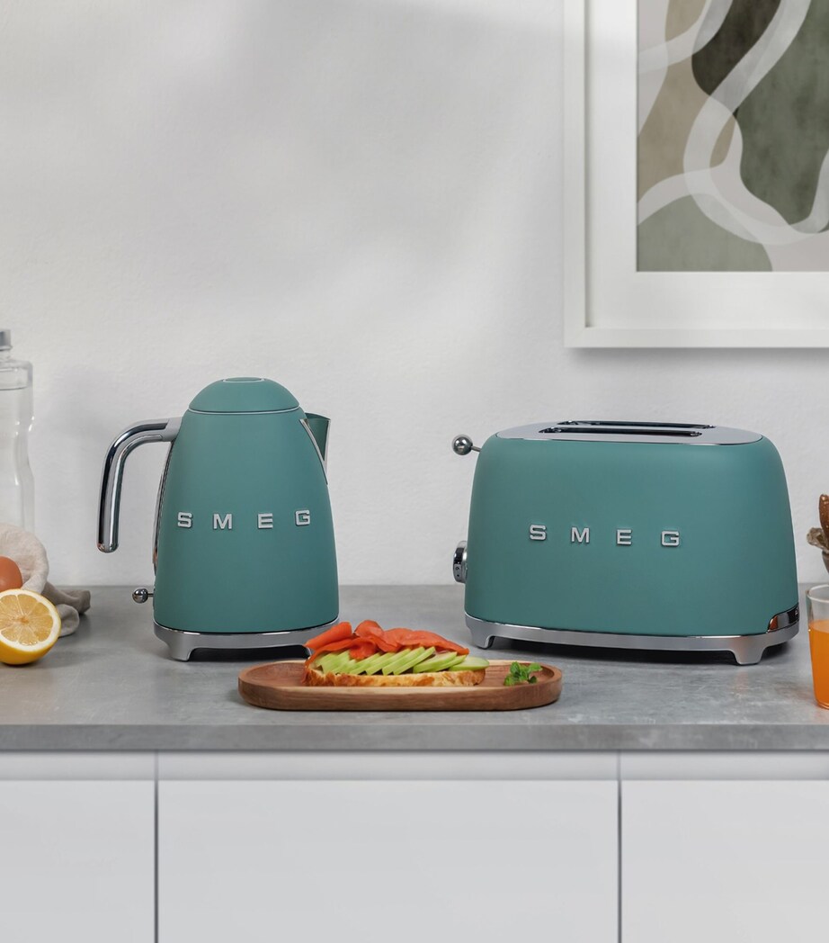 Smeg 2-Slice Toaster Emerald Green Image 4